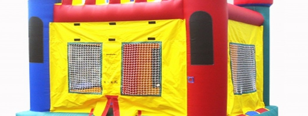 What Are the Benefits of Using Reinforced Seams in Bouncy Castles?