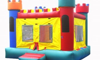 What Are the Benefits of Using Reinforced Seams in Bouncy Castles?